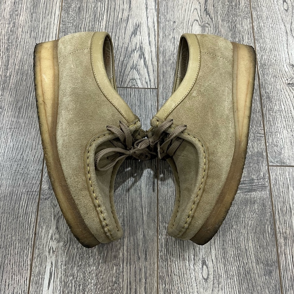 Clarks Wallabee Beige Suede